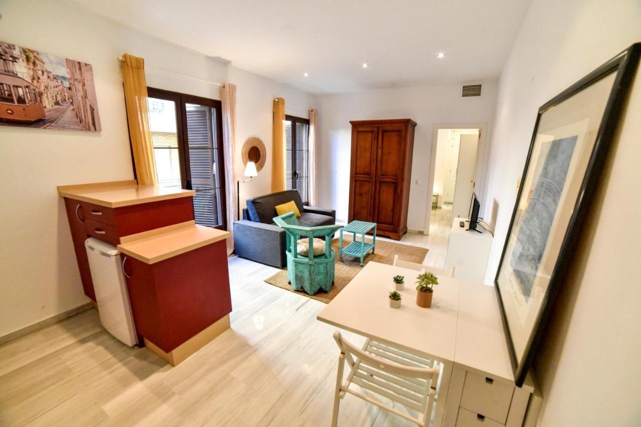 New! City Centre Apartment Sevilla Buitenkant foto