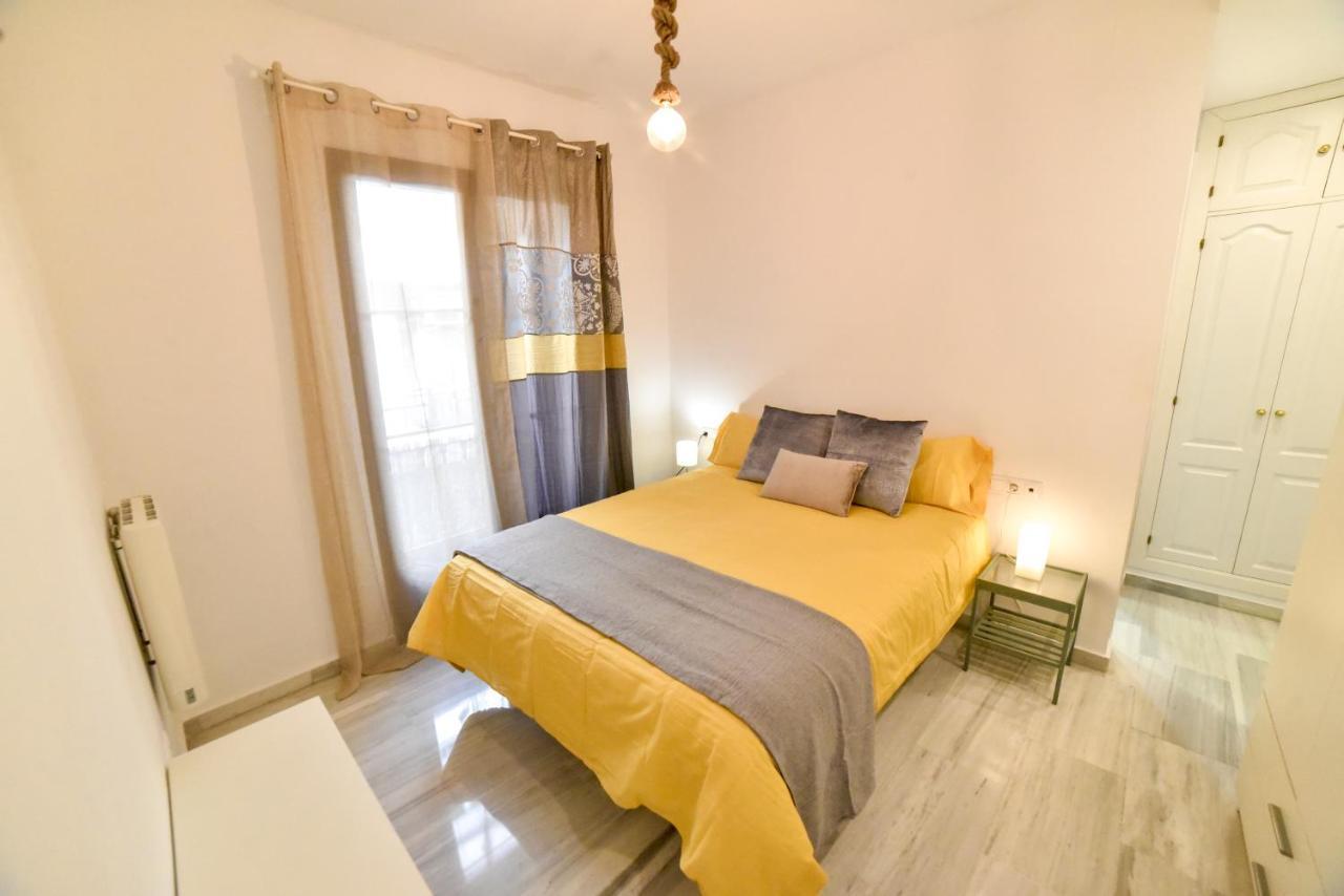 New! City Centre Apartment Sevilla Buitenkant foto